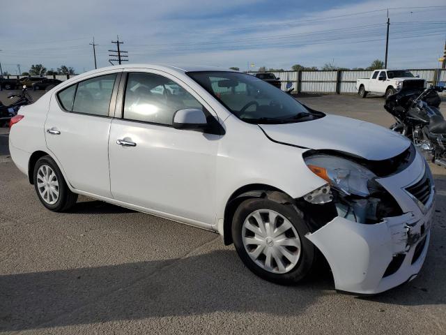 3N1CN7AP2CL905479 - 2012 NISSAN VERSA S WHITE photo 4