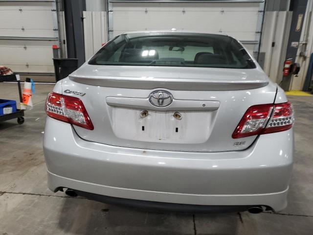 4T1BF3EK3BU228729 - 2011 TOYOTA CAMRY BASE SILVER photo 6