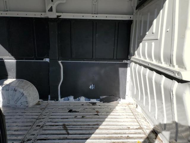 3C6TRVCG1JE138946 - 2018 RAM PROMASTER 2500 HIGH Ақ фото 11