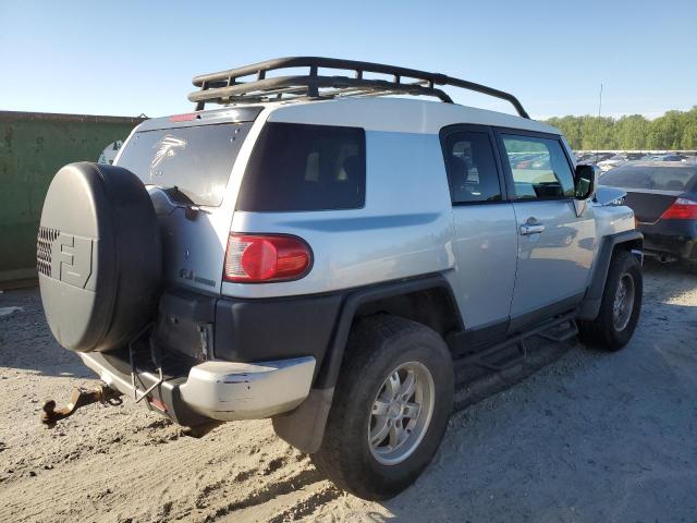 JTEBU11F470011711 - 2007 TOYOTA FJ CRUISER SILVER photo 3