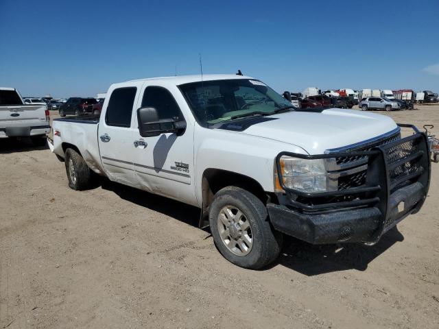 1GC1KXCG4DF244026 - 2013 CHEVROLET SILVERADO K2500 HEAVY DUTY LT WHITE photo 4