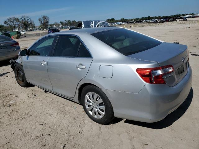 4T1BF1FK5CU038032 - 2012 TOYOTA CAMRY BASE SILVER photo 2