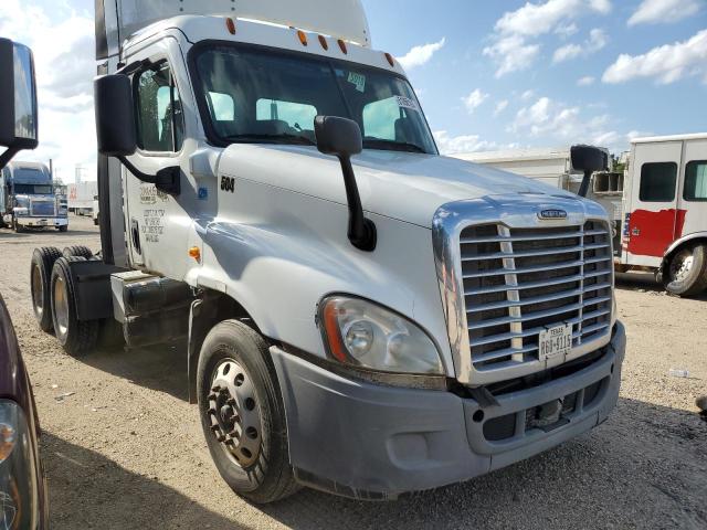 2015 FREIGHTLINER CASCADIA, null