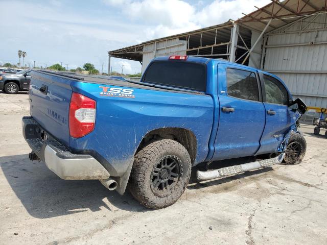 5TFDW5F16JX765106 - 2018 TOYOTA TUNDRA CREWMAX SR5 BLUE photo 3