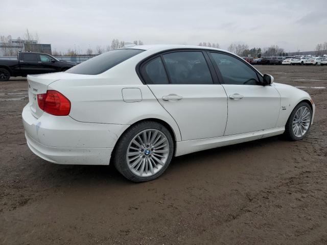 WBAPK7C56BF196984 - 2011 BMW 328 XI WHITE photo 3