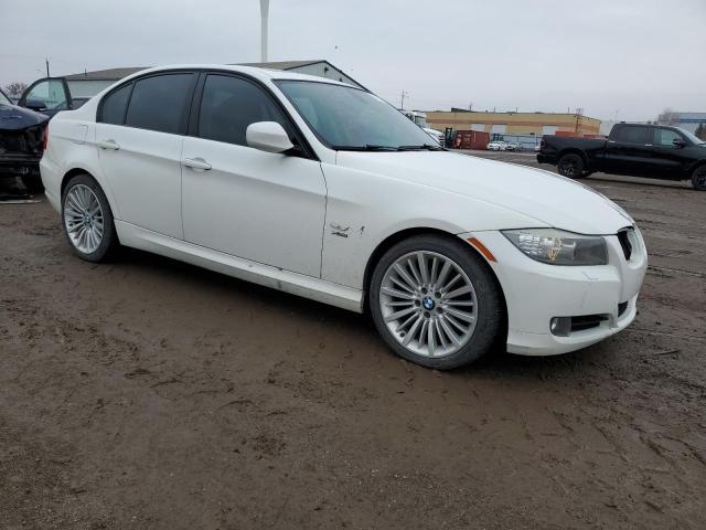 WBAPK7C56BF196984 - 2011 BMW 328 XI WHITE photo 4