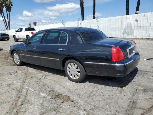 1LNHM84W13Y627957 - 2003 LINCOLN TOWN CAR EXECUTIVE L BLACK photo 2