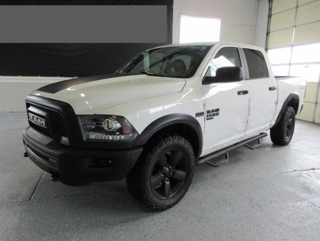 1C6RR7LT3LS103800 - 2020 RAM 1500 CLASS WARLOCK WHITE photo 2