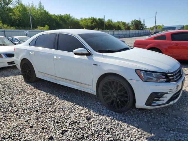 1VWDT7A32HC055261 - 2017 VOLKSWAGEN PASSAT R-LINE أبيض صورة 4