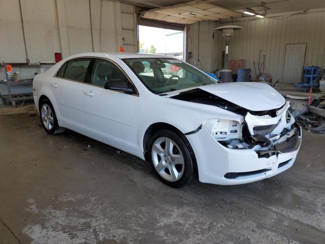 1G1ZA5E05AF229002 - 2010 CHEVROLET MALIBU LS WHITE photo 4