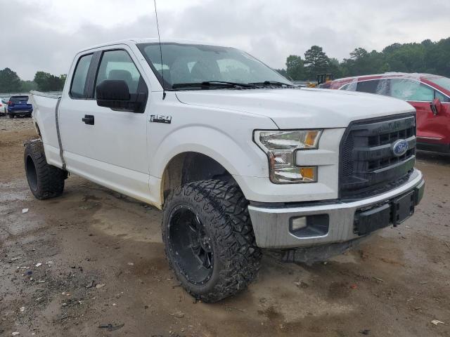 1FTEX1C83FKE06022 - 2015 FORD F150 SUPER CAB WHITE photo 4