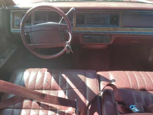 1LNLM81W8RY700135 - 1994 LINCOLN TOWN CAR EXECUTIVE BURGUNDY photo 8
