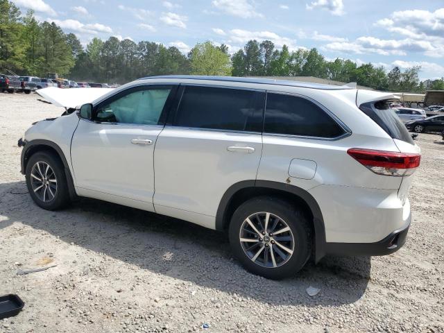 5TDJZRFH8HS448717 - 2017 TOYOTA HIGHLANDER SE WHITE photo 2