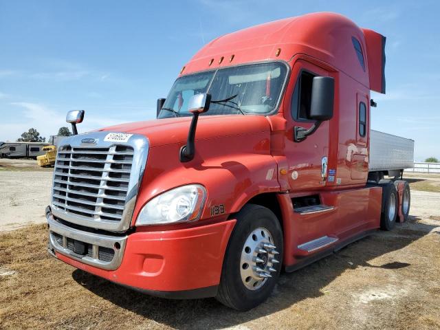1FUGGLDR8GLGA7414 - 2016 FREIGHTLINER CASCADIA 1 红色 照片 2