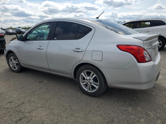 3N1CN7AP8FL876199 - 2015 NISSAN VERSA S SILVER photo 2