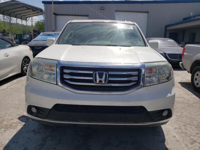 5FNYF4H92DB035822 - 2013 HONDA PILOT TOURING WHITE photo 5