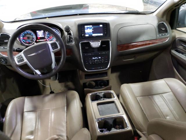 2C4RC1CG3DR683224 - 2013 CHRYSLER TOWN & COU TOURING L GOLD photo 8