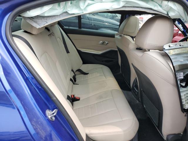 WBA5R7C51KAJ85083 - 2019 BMW 330XI Blau Foto 10
