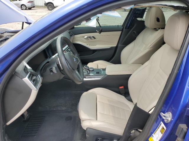 WBA5R7C51KAJ85083 - 2019 BMW 330XI Blau Foto 7