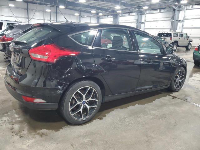 1FADP3M26JL217200 - 2018 FORD FOCUS SEL BLACK photo 3