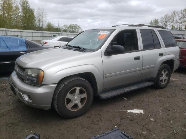 1GNDT13S362258075 - 2006 CHEVROLET TRAILBLAZE LS SILVER photo 1