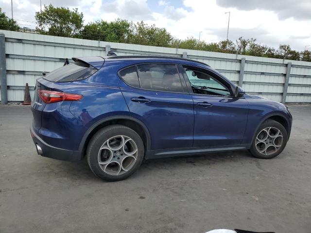 ZASFAKPN4J7B67062 - 2018 ALFA ROMEO STELVIO SPORT Blau Foto 3