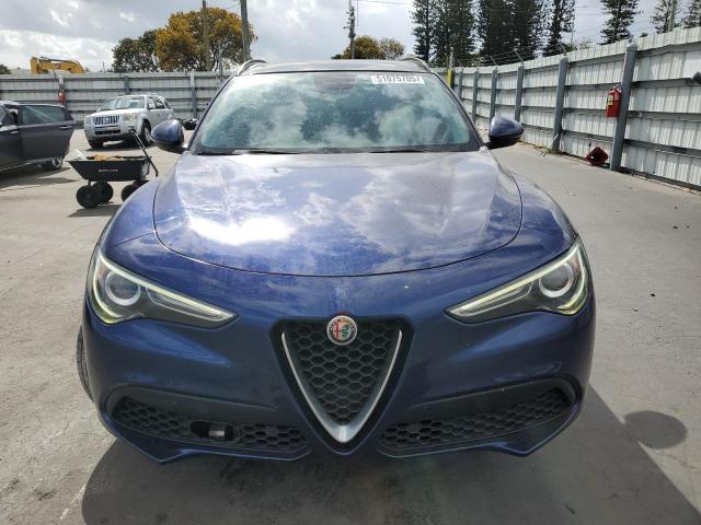 ZASFAKPN4J7B67062 - 2018 ALFA ROMEO STELVIO SPORT Blau Foto 5