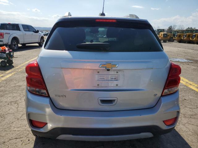 KL7CJLSB3LB015429 - 2020 CHEVROLET TRAX 1LT SILVER photo 6