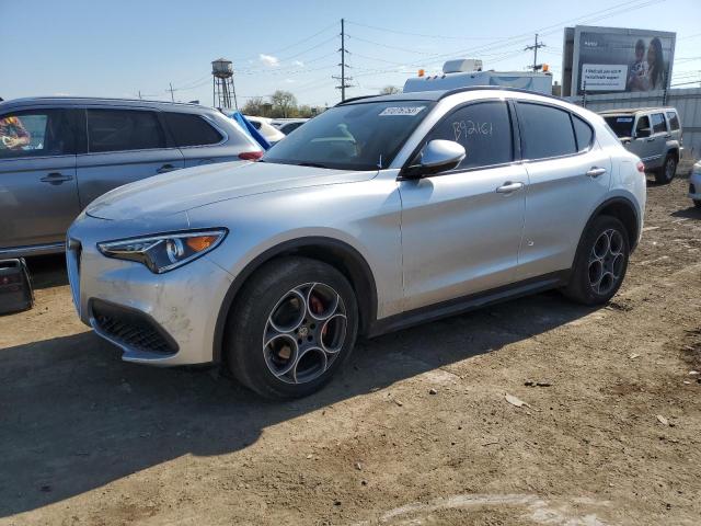ZASFAKPNXJ7B92161 - 2018 ALFA ROMEO STELVIO SPORT Silber Foto 1