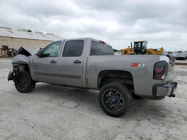 2GCEK13M871540280 - 2007 CHEVROLET SILVERADO K1500 CREW CAB GRAY photo 2