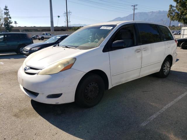 5TDZA23CX6S531086 - 2006 TOYOTA SIENNA CE WHITE photo 1