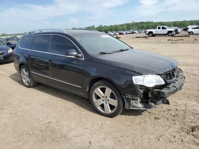 WVWXK73CX9E083606 - 2009 VOLKSWAGEN PASSAT WAGON TURBO BLACK photo 4