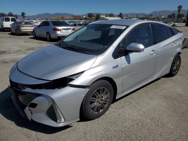 JTDKARFP0H3011024 - 2017 TOYOTA PRIUS PRIM ვერცხლისფერი ფოტო 1