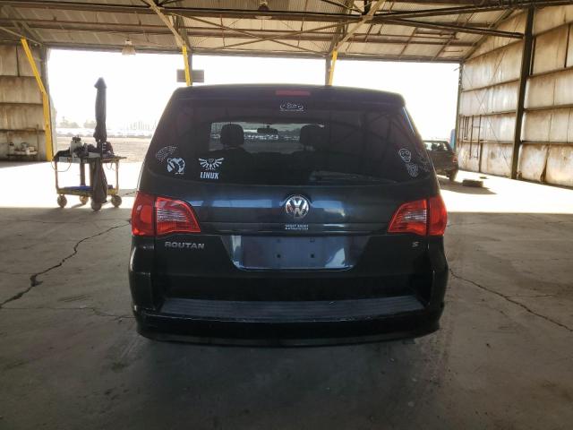 2C4RVAAG7DR725486 - 2013 VOLKSWAGEN ROUTAN S BLACK photo 6