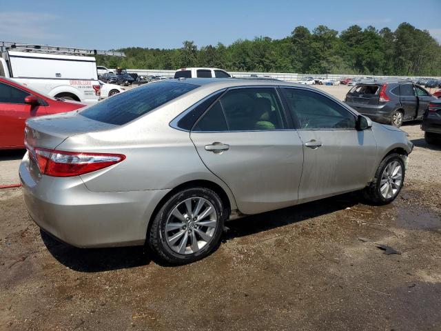 4T4BF1FK3FR472461 - 2015 TOYOTA CAMRY LE SILVER photo 3