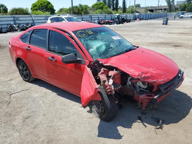 1FAHP34N98W287097 - 2008 FORD FOCUS S/SE RED photo 4