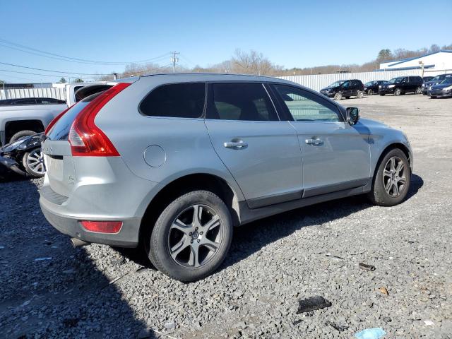 YV4902DZ5B2147768 - 2011 VOLVO XC60 T6 SILVER photo 3