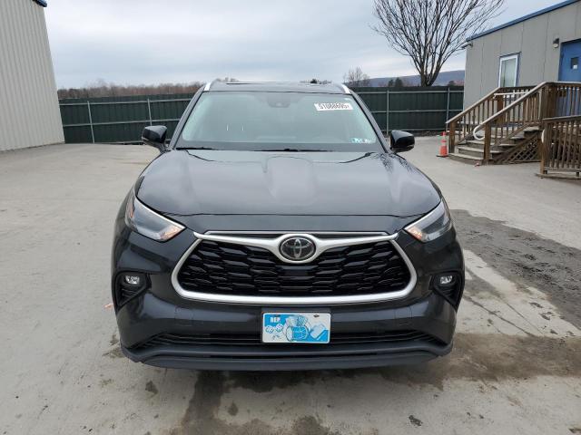 5TDGZRBH5MS061858 - 2021 TOYOTA HIGHLANDER XLE BLACK photo 5