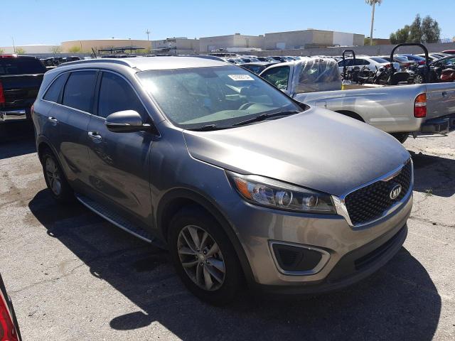 5XYPG4A53GG102599 - 2016 KIA SORENTO LX GRAY photo 4