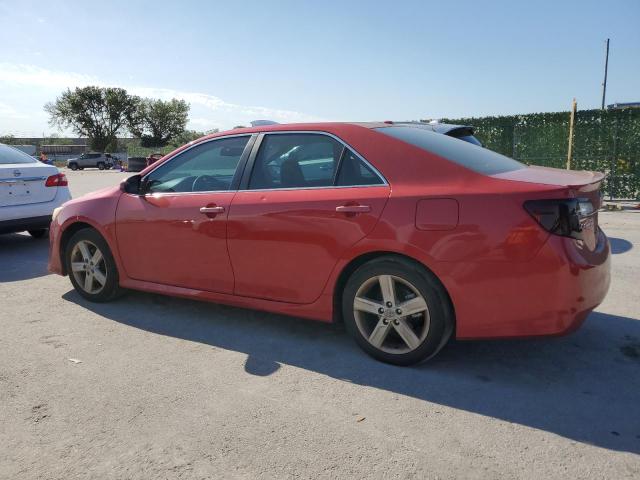 4T1BF1FK8CU630802 - 2012 TOYOTA CAMRY BASE RED photo 2