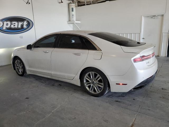 3LN6L2G97FR616221 - 2015 LINCOLN MKZ WHITE photo 2