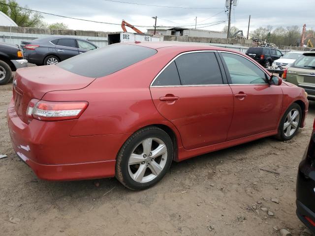 4T1BF3EK3BU601932 - 2011 TOYOTA CAMRY BASE RED photo 3