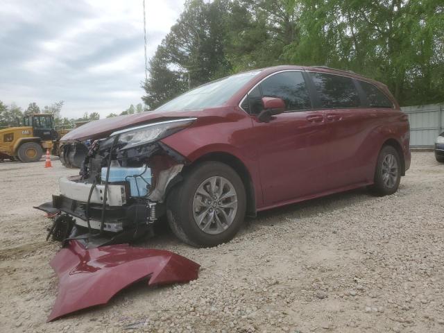 5TDKRKECXNS117361 - 2022 TOYOTA SIENNA LE BURGUNDY photo 1