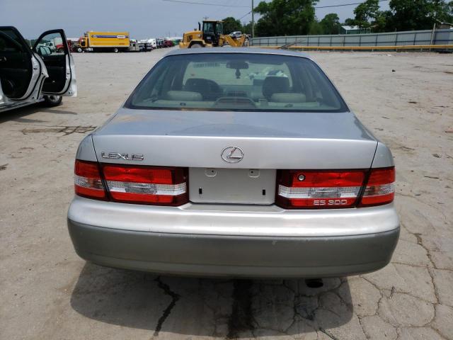 JT8BF28G2Y5082315 - 2000 LEXUS ES 300 SILVER photo 6