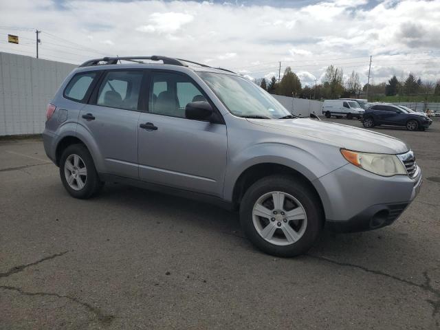 JF2SH6BC7AH773757 - 2010 SUBARU FORESTER XS Silber Foto 4