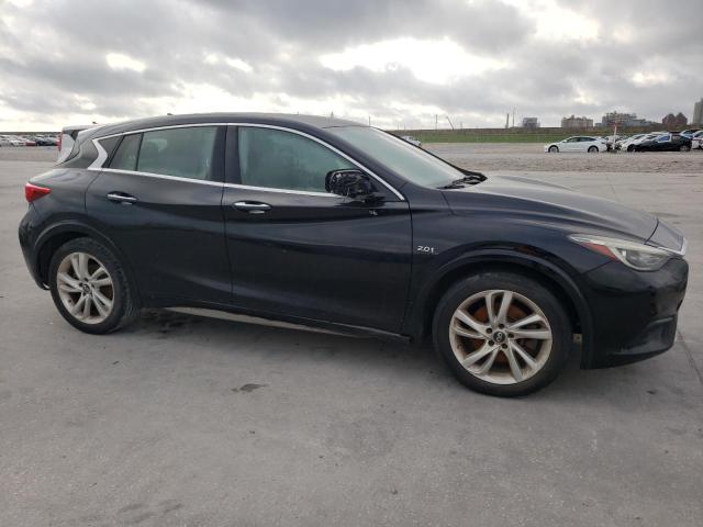 SJKCH5CP0JA051552 - 2018 INFINITI QX30 BASE أسود صورة 4