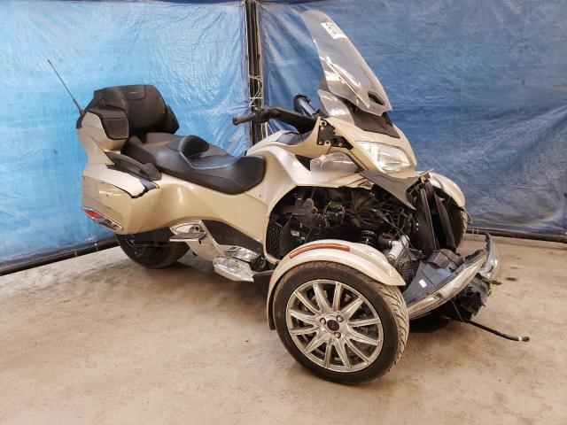 2BXNBDD27JV000272 - 2018 CAN-AM SPYDER ROA RT BEIGE photo 1