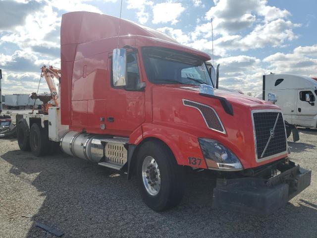 2016 VOLVO VN VNL, null