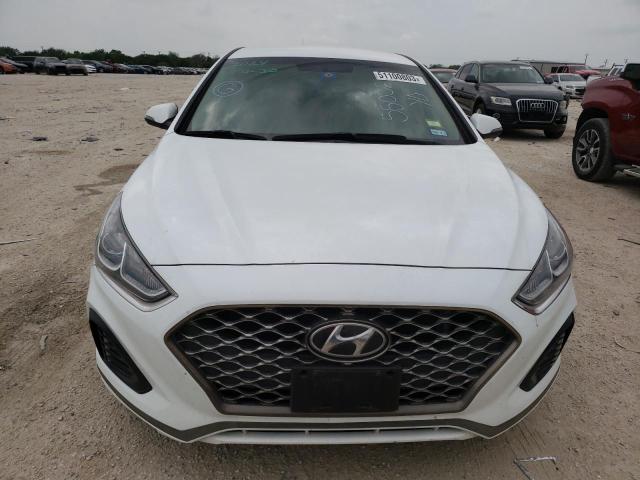 5NPE34AF4KH808901 - 2019 HYUNDAI SONATA LIMITED WHITE photo 5