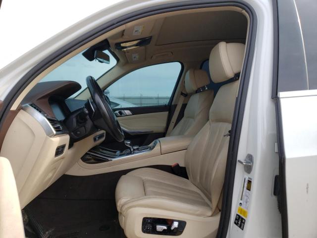 5UXCW2C58KL083854 - 2019 BMW X7 XDRIVE40I WHITE photo 7